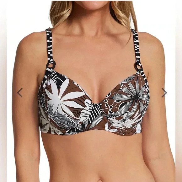 Bleu Rod Beattie Bold Moves Underwire Molded Swim Top and Sarong Hipster Bottom - Picture 3 of 13